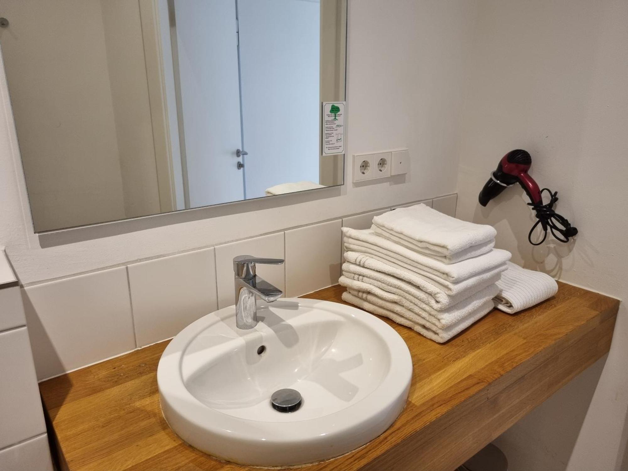 Bms Balance - Natur, Entspannung, King Size Bett, Free Parking, Top Lage, Netflix Wolfsburg Exteriör bild